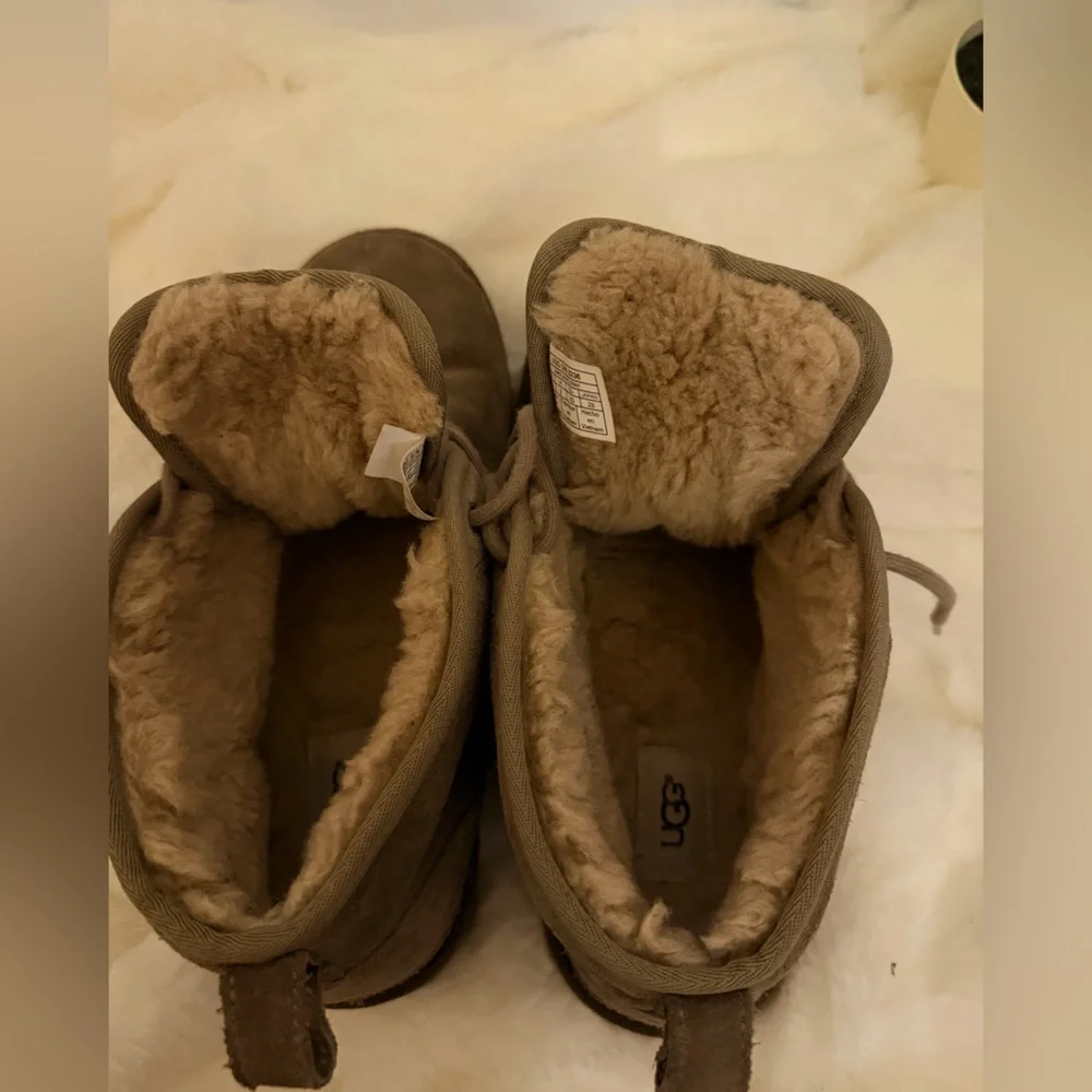 UGG Men's Brown Suede Chukka Boots
